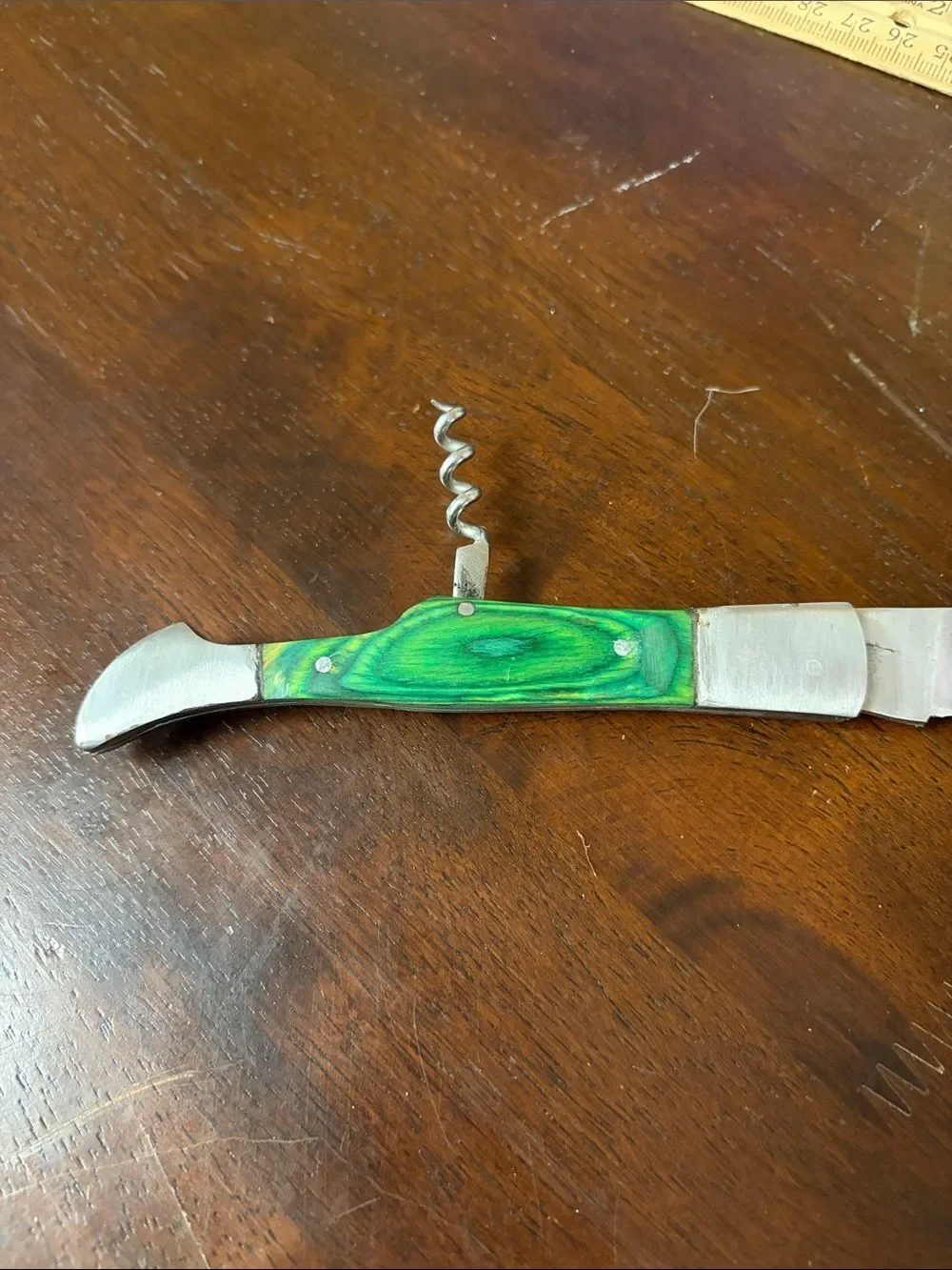 Hand crafted 9” folding with corkscrew